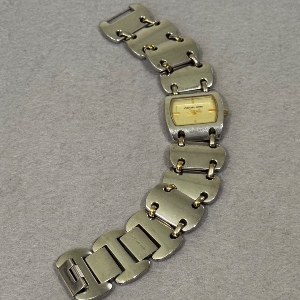 Michael Kors MK-3082 Watch Womens Silver Gold Two Tone Stainless Steel Link Band